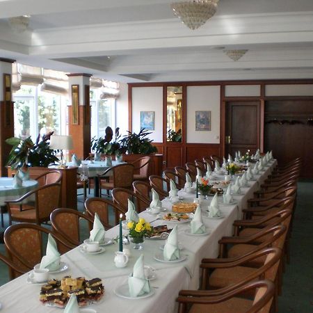 Komforthotel Kaiserhof Kelbra Buitenkant foto